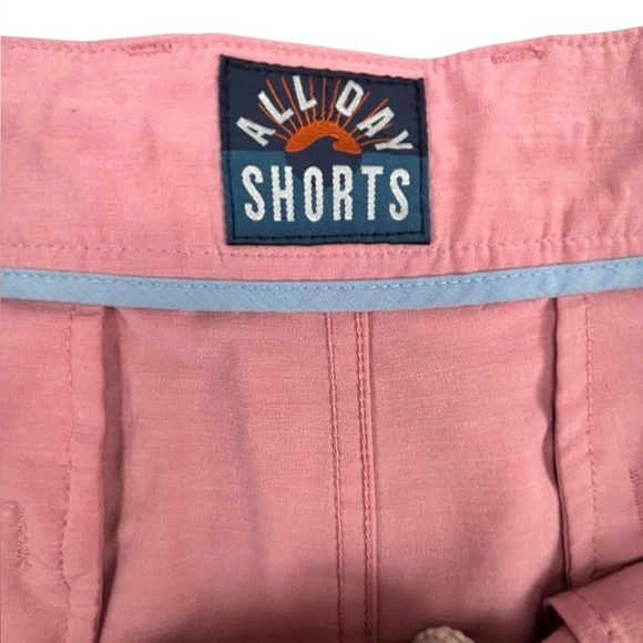 Faherty | All‎ Day Short | Color/Faded Flag | 38 | Excellent Condition!! - Picture 3 of 7